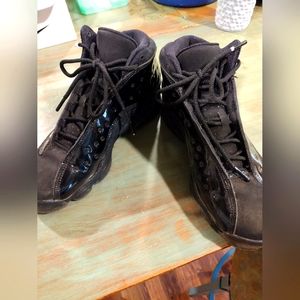 Jordans, mens, black size 6.5.